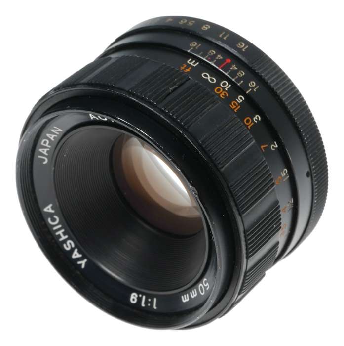 Yashica Auto Yashinon-DS 1:1.9 50mm Camera Lens