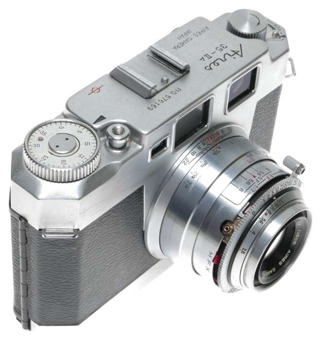 Aires 35-IIA 35mm Rangefinder Camera Coral Q 1:2.8 f=5cm