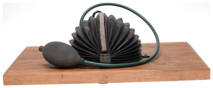 Altrincham pneumatic behind the lens vintage camera shutter