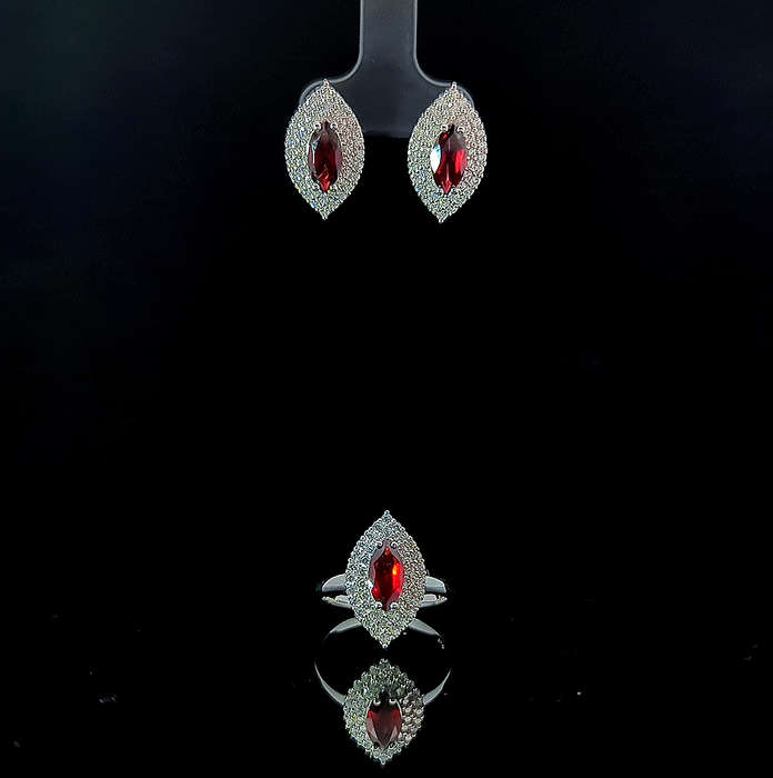 Gardier - Garnet and White Topaz