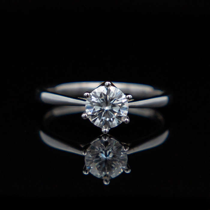 Dawn - Moissanite