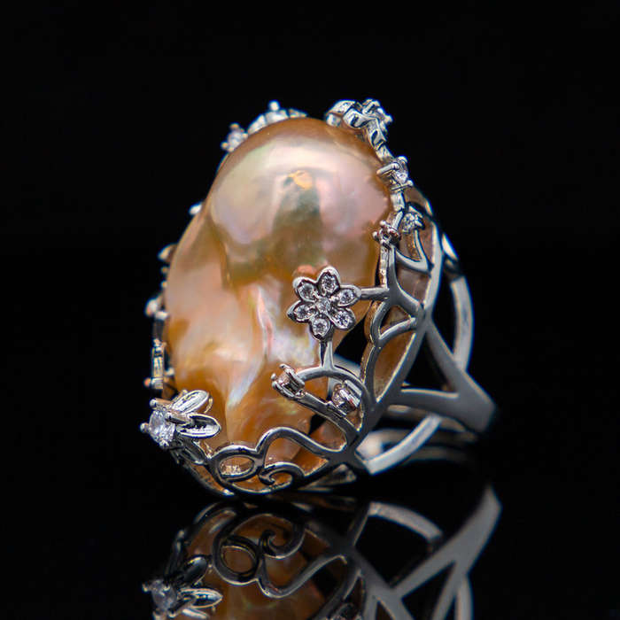 Bao - Baroque Pearl