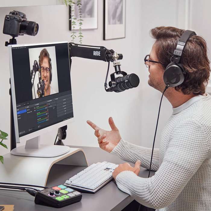 RODE PodMic USB - Versatile Dynamic Broadcast Microphone