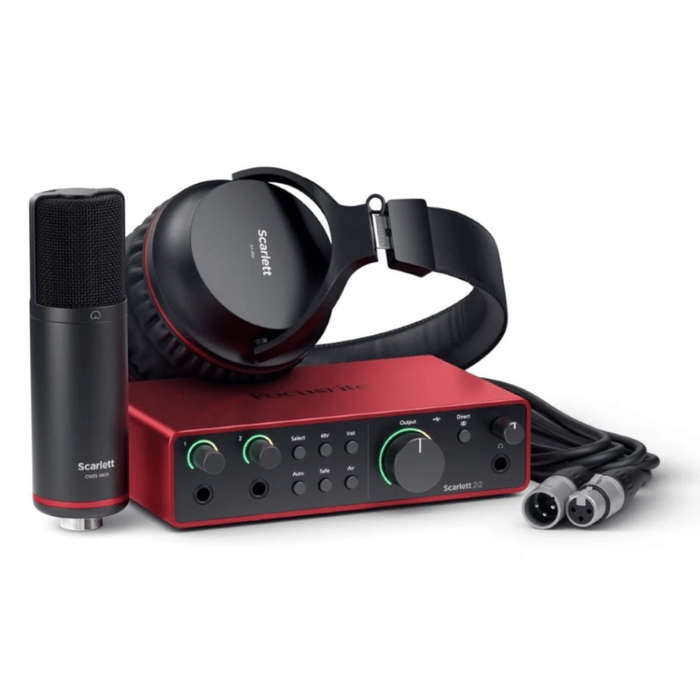 Focusrite Scarlett 2i2 Studio 4th Gen Recording Bundle