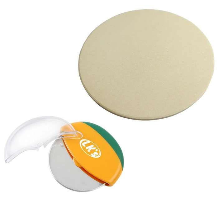 LK's Pizza stone (30.5cm) -with Pizza Cutters