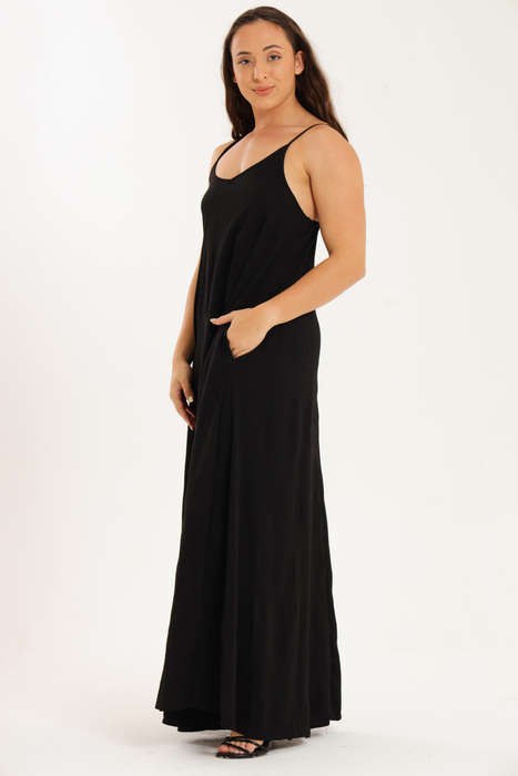 Valeria Strappy Maxi Dress With Pockets