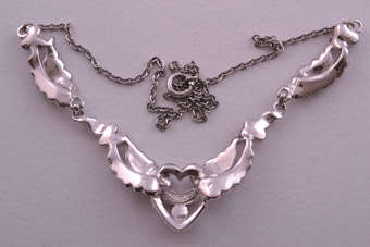 1950's Necklace |  |