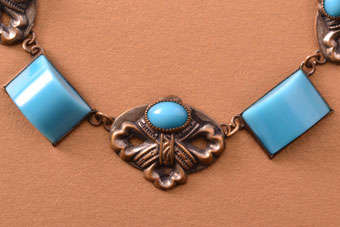 Glass Art Deco Necklace |  |