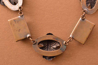 Glass Art Deco Necklace |  |