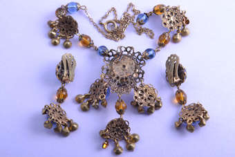 Gilt 1950's Set |  |