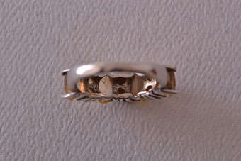 Silver Modern Ring |  |