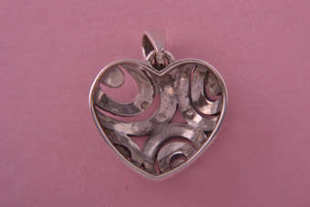 Silver Modern Pendant |  |