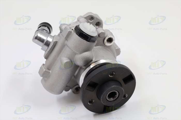 Bmw 5 Series E60 Power Steering, Pump 523/530 03-09