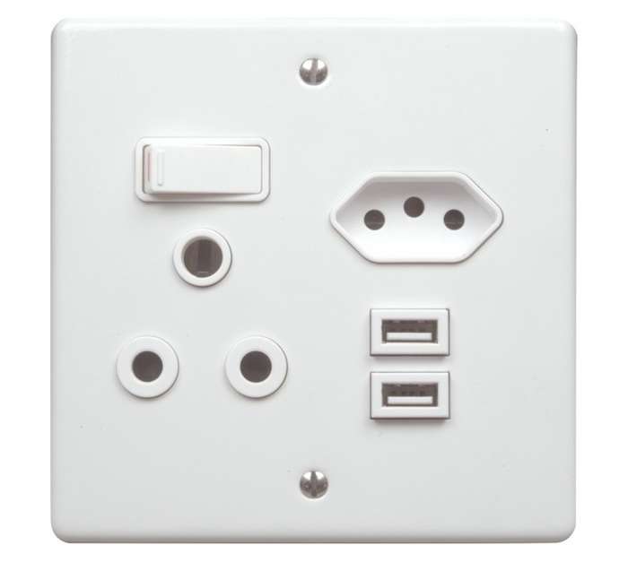 Design House 1 x 16A 1 x IEC 2 x USB Mono Block Socket - White (100 x 100mm)
