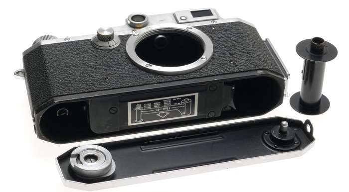 CANON EP M39 RANGEFINDER LEICA CHROME CAMERA BODY 35mm FILM SPOOL USED GOOD COND