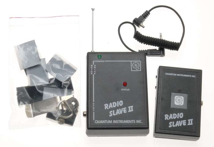 RADIO SLAVE II REMOTE CONTROL FOR CAMERA AND FLASH UNITS QUANTUM INSTRUMENTS BOX
