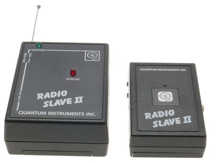 RADIO SLAVE II REMOTE CONTROL FOR CAMERA AND FLASH UNITS QUANTUM INSTRUMENTS BOX