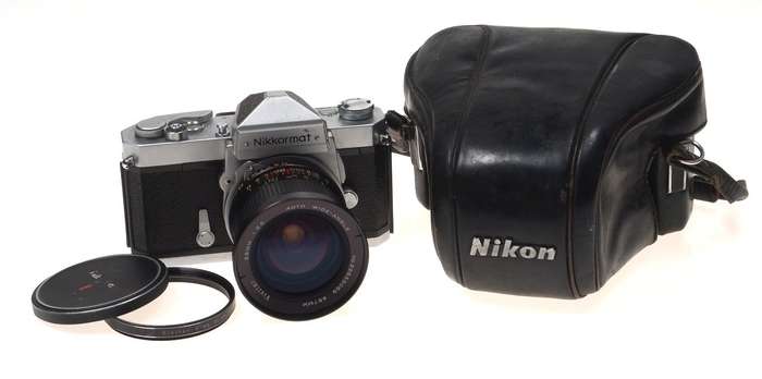 NIKKORMAT SLR AUTO WIDE ANGLE 2.5/28 VIVITAR LENS CASE