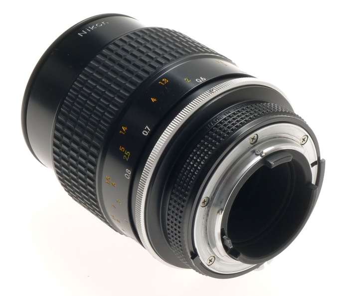 MICRO-NIKKOR 105mm 1:4 FILTER CAPS HOOD 4/105mm MINT SLR 35mm BLACK CAMERA LENS