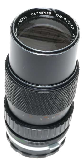 Olympus OM-System Zuiko MC Auto-Zoom 1:4 f=75-150mm vintage camera lens