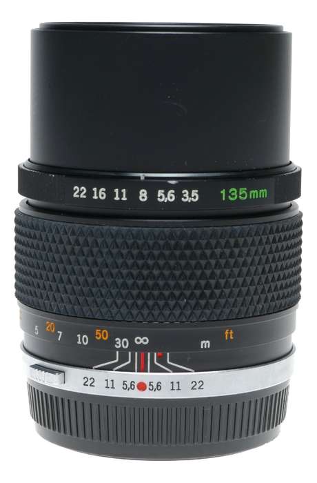 Olympus 3.5/135mm OM-System Zuiko Auto T f/3.5 f=135mm vintage SLR lens