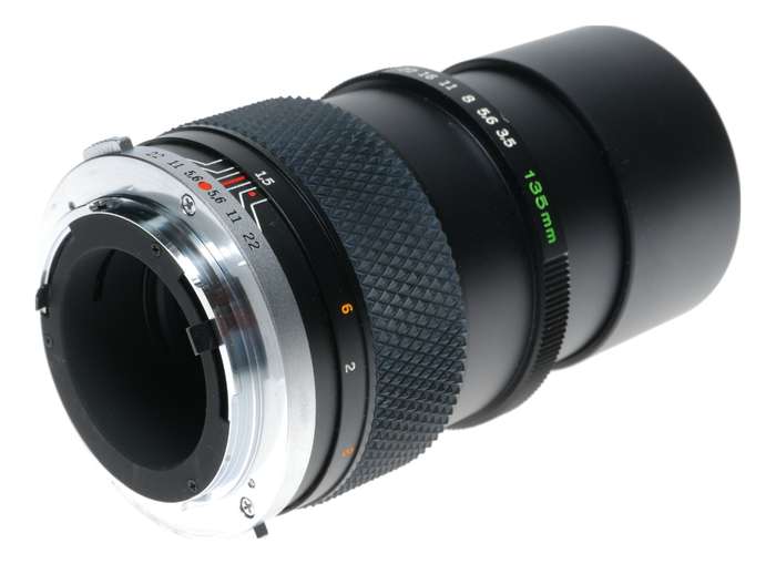 Olympus 3.5/135mm OM-System Zuiko Auto T f/3.5 f=135mm vintage SLR lens