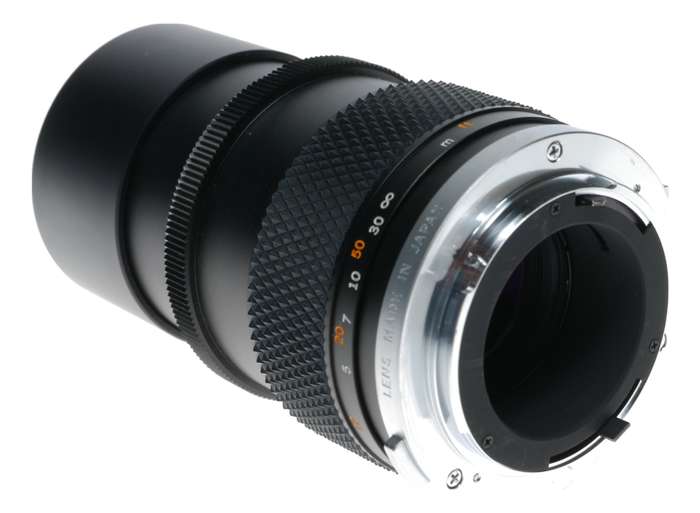 Olympus 3.5/135mm OM-System Zuiko Auto T f/3.5 f=135mm vintage SLR lens