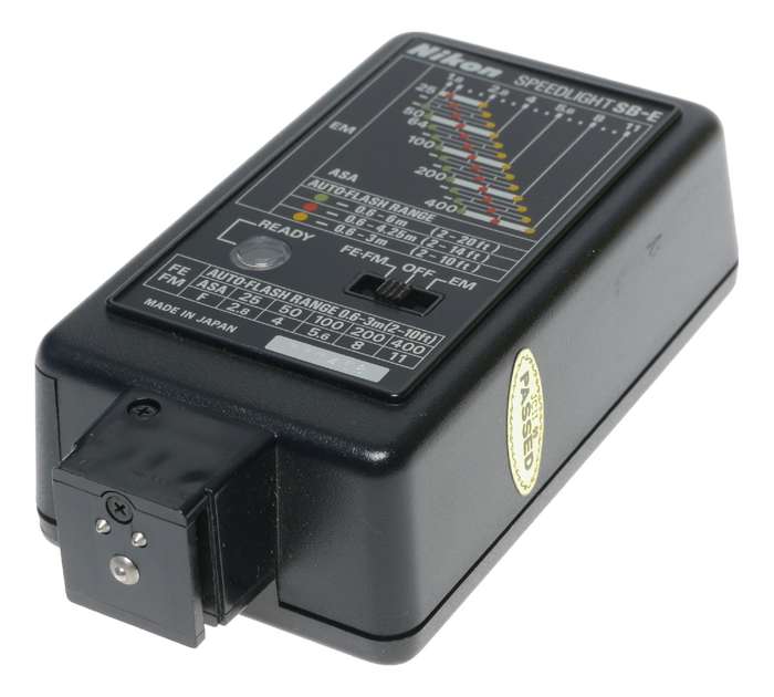 Nikon SB-E camera flash accessory attachment in cold shu film camera 35mm