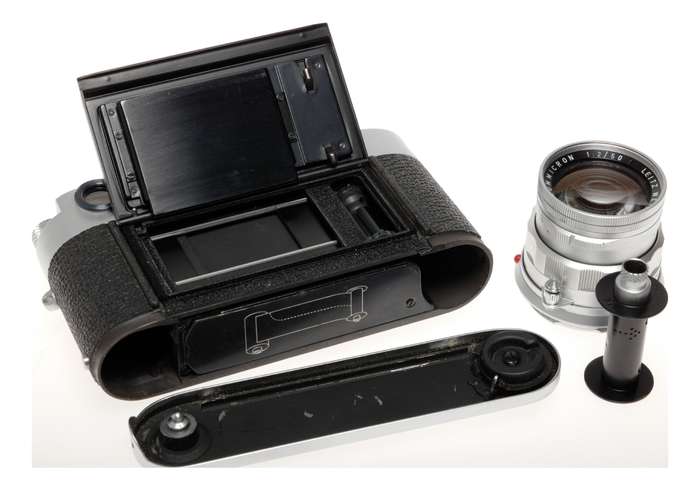 Leica M3 Rangefinder Camera Summicron 2/50 Meter Hood IROOA
