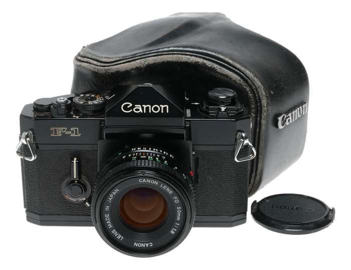 Canon F-1 SLR black 35mm film camera FD 1.8 F=50mm case cap set
