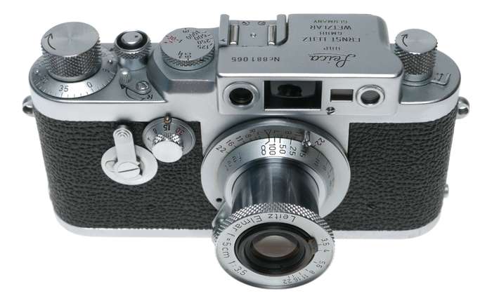 Leica IIIG camera body 35mm rangefinder Red scale Elmar f=5cm 1:3.5 lens
