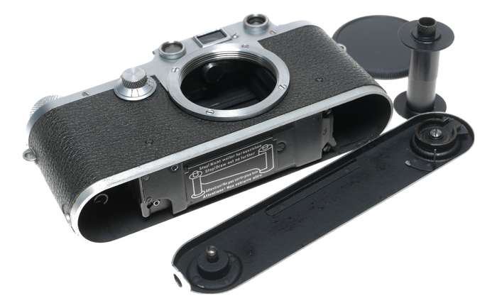 IIIc Leica Just Serviced M39 rangefinder body 3c case cap and manual
