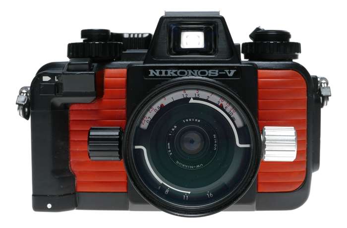Nikonos-V Nikon under water film camera UW-Nikkor 28mm 1:3.5 Xtras set
