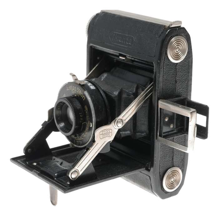 Derval Zeiss Ikon Ikonta Folding camera 520/18