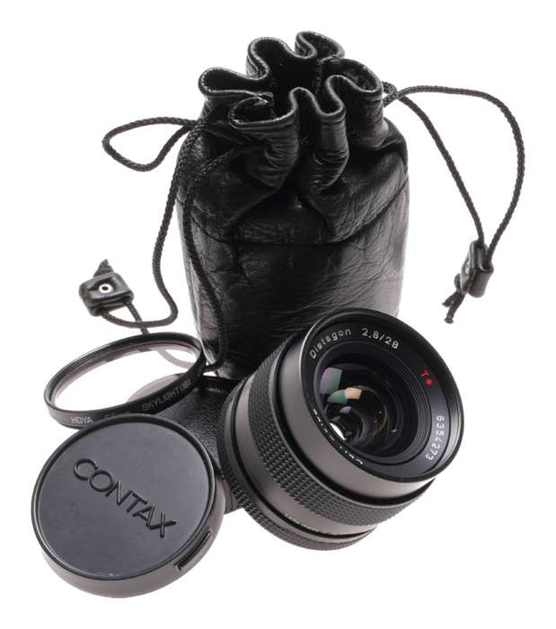 Zeiss Distagon 2.8/28 wide angle camera lens f=28mm T Contax SLR