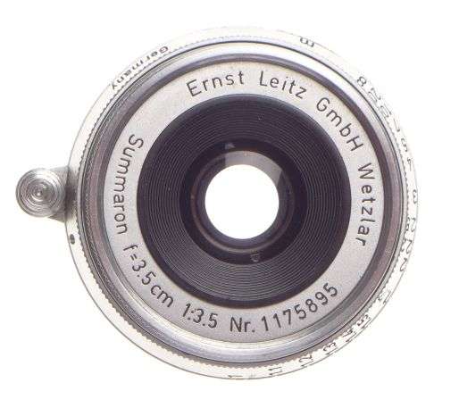 Mint- f3.5 Summaron coated lens f=3.5cm with hood and Leica caps 3.5/35mm wide