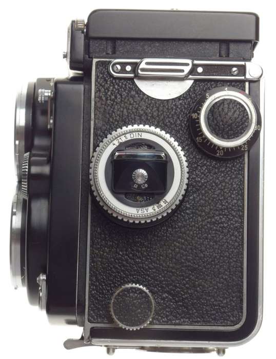 Rolleiflex 2.8 TLR camera Zeiss Planar 2.8/80mm lens case strap flash dream kit