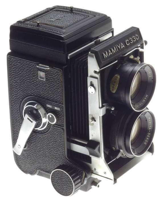 MAMIYA C330 PROFFESSIONAL 6x6 BLUE 3.5/105mm SEKOR LENS TLR MEDIUM FORMAT CAMERA