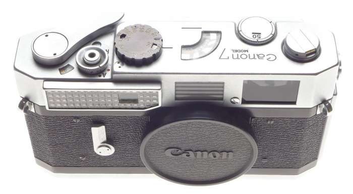CANON Model 7 rangefinder chrome 35mm camera body only ready for 0.95/50mm lens