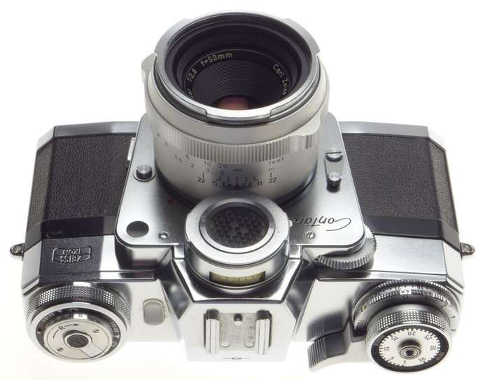 ZEISS CONTAREX Bullseye SLR 35mm chrome film camera Tessar 1:2.8/50mm lens cased