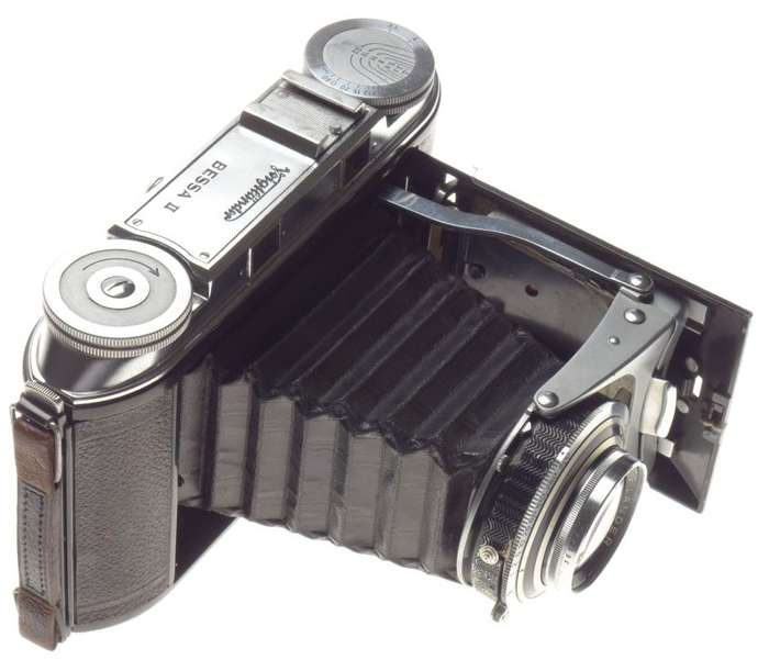VOIGTLANDER BESSA II Camera Color-Skopar3.5/10.5cm Lens f=105mm Compur