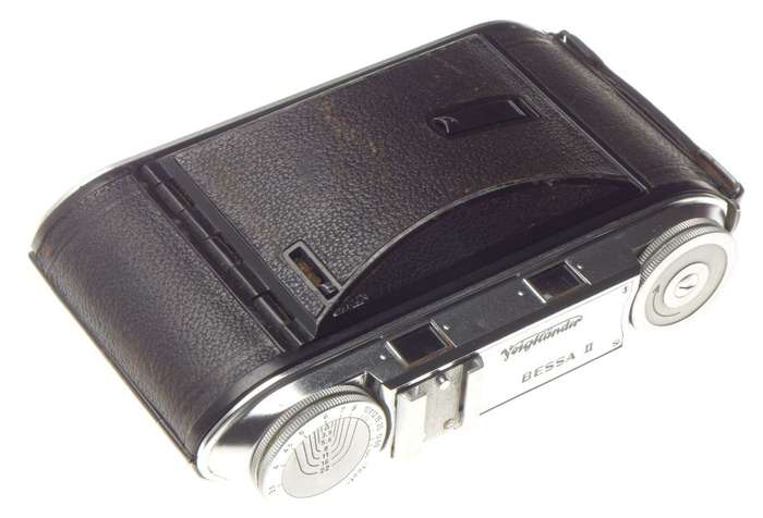 VOIGTLANDER BESSA II Camera Color-Skopar3.5/10.5cm Lens f=105mm Compur