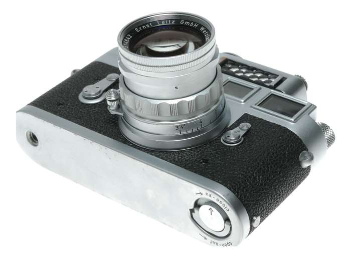 Leica M3 35mm RF film camera Summicron f=5cm 1:2 lens Meter MC filters half case