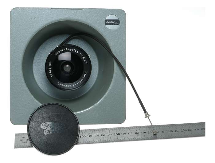 Schneider Kreuznach Super-Angulon 1:5.6/65 camera lens Arca-Swiss lens board