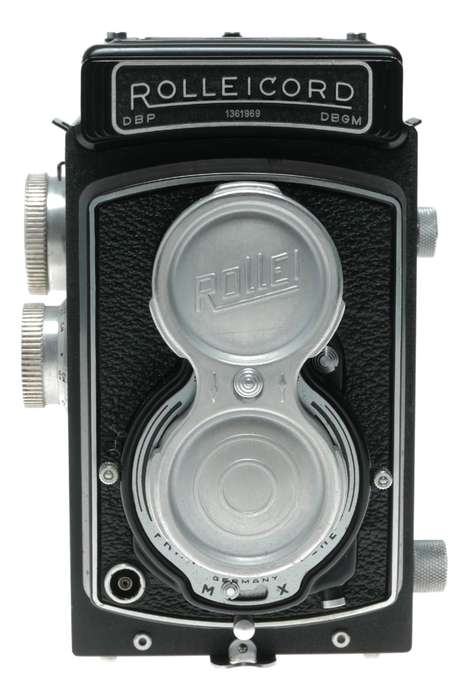 Rolleicord TLR camera Schneider Xenar 3.5/75 twin caps in leather case