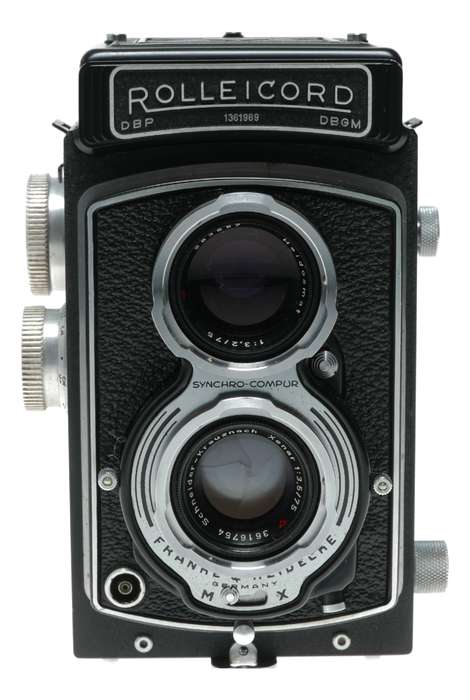 Rolleicord TLR camera Schneider Xenar 3.5/75 twin caps in leather case