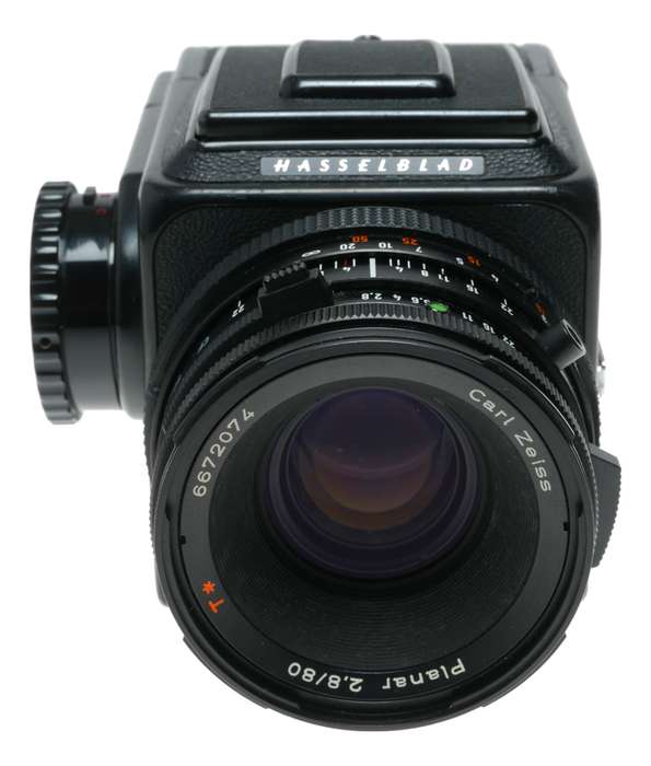 Hasselblad 500 C/M black roll film 6x6 Zeiss Planar 2.8/80 T 100 Polaroid instant magazine