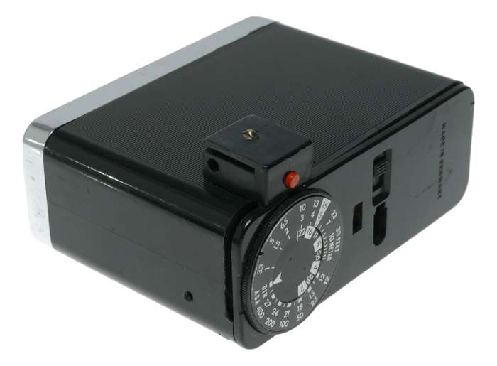 Metz 185 Mecablitz camera hot shoe flash with charger pouch instructions