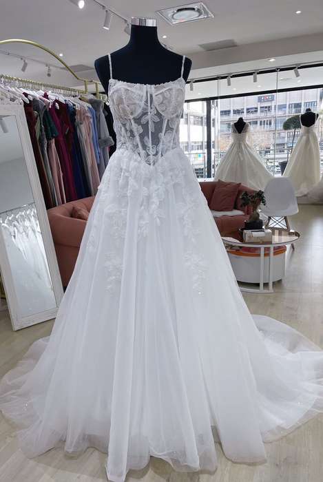 (Rental) Vivienne, Tulle A-line with pearl detail.
