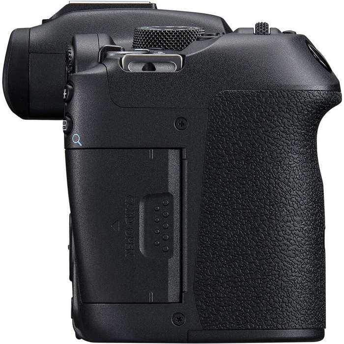 Canon EOS R7 + RF 18-150mm Lens
